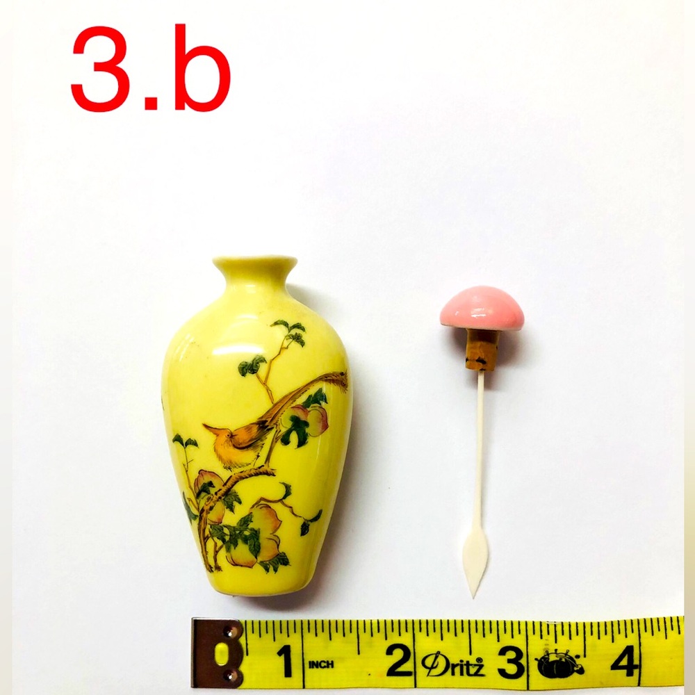 Vintage Chinese Snuff Bottle (#3)